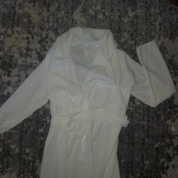 Primi robe style white duster💕😘💋💕😘💋 - Picture 4 of 8